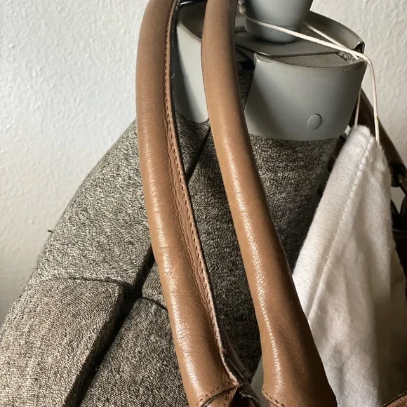 Ferragamo - Picture 4 of 11